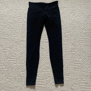 Womens lululemon black leggings size 8